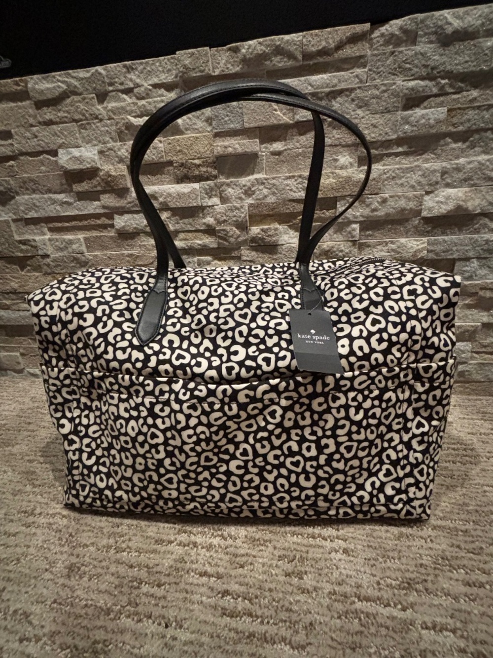 Kate Spade Leopard Heart Weekender Bag - Picture 3 of 14